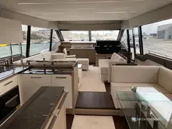 Prestige Yachts  680 Fly