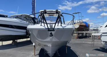 Beneteau Flyer 8 SUNdeck V2