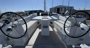 Beneteau Oceanis 37.1