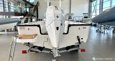 Boston Whaler  210 Montauk