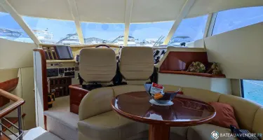 Fairline Squadron 52