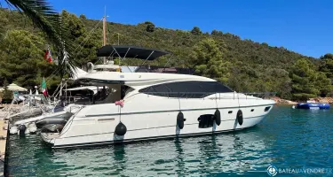 Ferretti  592