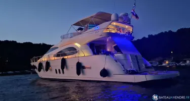 Cayman  62 Fly