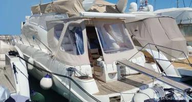 Sealine  F 42/5