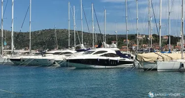 Sunseeker Predator 52