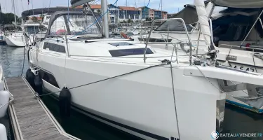Dufour  37