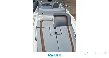 Beneteau Flyer 8 SUNdeck V2