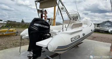 Valiant  685 Classic
