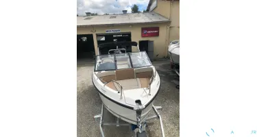 Quicksilver Activ 555 Bowrider