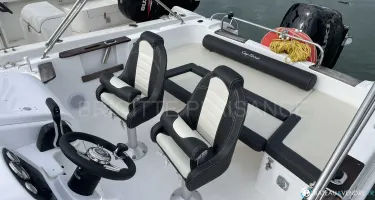 B2 Marine Cap Ferret 652