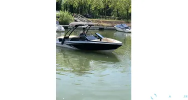 Glastron  GT 185