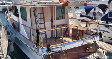 American Marine Grand Banks 32