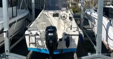 B2 Marine Cap Ferret 500 Cabin