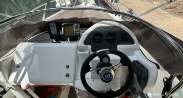B2 Marine Cap Ferret 572 Cruiser