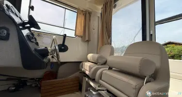 Quicksilver  605 Pilothouse
