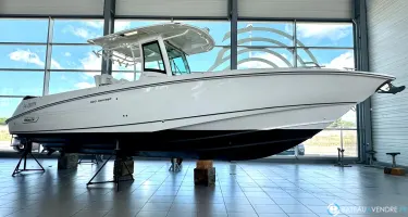 Boston Whaler  320 Outrage