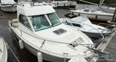 Beneteau Antares 650