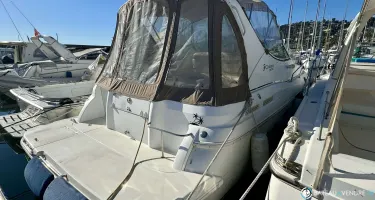 Cruisers Yachts  3075 Express