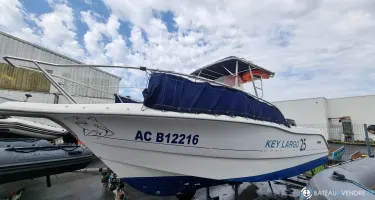 Sessa Marine Key Largo 25
