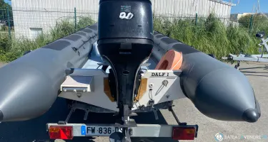 Valiant DR 570