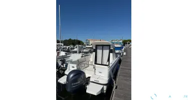 Parker  660 Pilothouse