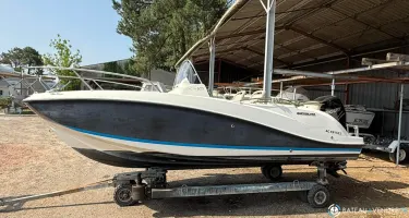 Quicksilver Activ 605 Open