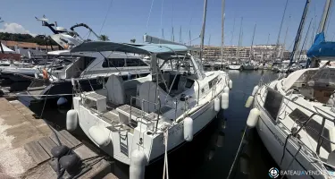 Beneteau Oceanis 38.1