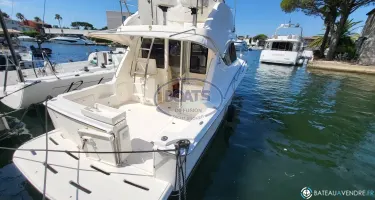 Riviera  33 Fly