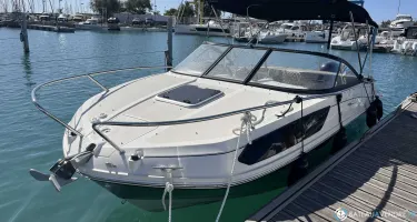 Bayliner VR5 Cuddy