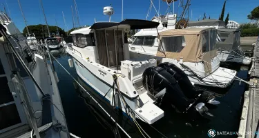 Quicksilver  905 Pilothouse