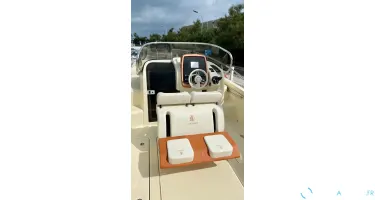 Invictus  270 CX