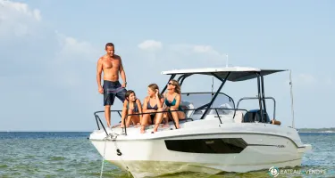 Beneteau Flyer 8 SUNdeck