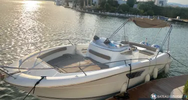 Jeanneau Cap Camarat 8.5 CC