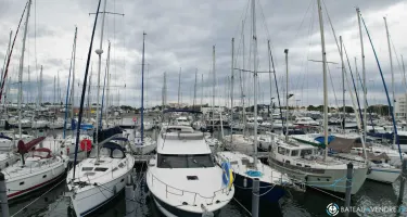 Beneteau Antares 42