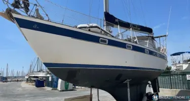 Hallberg Rassy  38