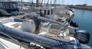Capelli Tempest 800