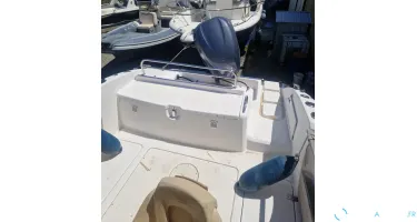 Sessa Marine Key Largo 26
