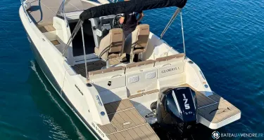 Quicksilver  675 Activ Sundeck