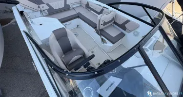 Bayliner VR6 Cuddy