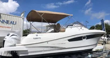 Jeanneau Cap Camarat 8.5 WA