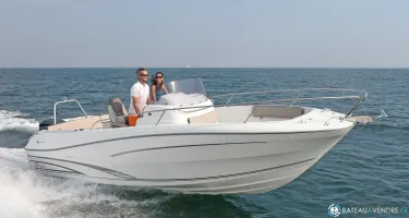Jeanneau Cap Camarat 7.5 CC Serie 2