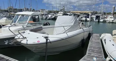 Jeanneau Cap Camarat 7.5 CC Serie 2