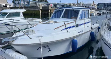 Beneteau Antares 730