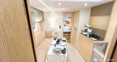 Sealine  S430