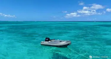 Riviera  4400 Sport Yacht