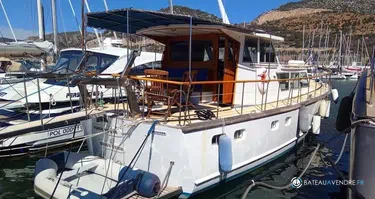 Dagless Fleur De Lys