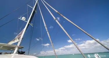 Lagoon Seventy 7