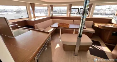 Lagoon  42
