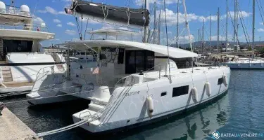 Lagoon  42