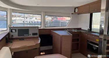 Lagoon  42
